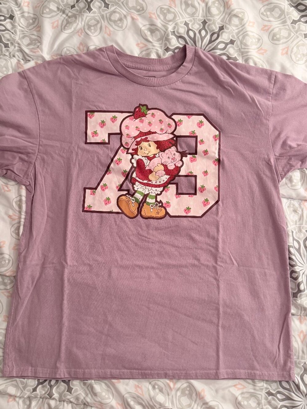STRAWBERRY SHORTCAKE Women's Fitted XL T-Shirt Lavender/Light Purple IsaacMorris